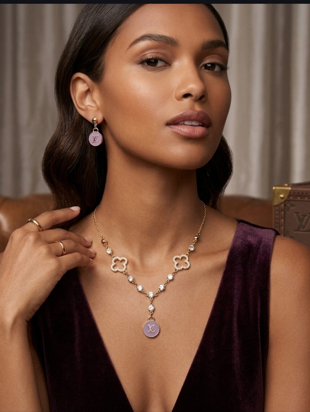 Crystal Clover Gold Plated,Lilac LV Zip Pull Necklace/ Choker Adjustable, New